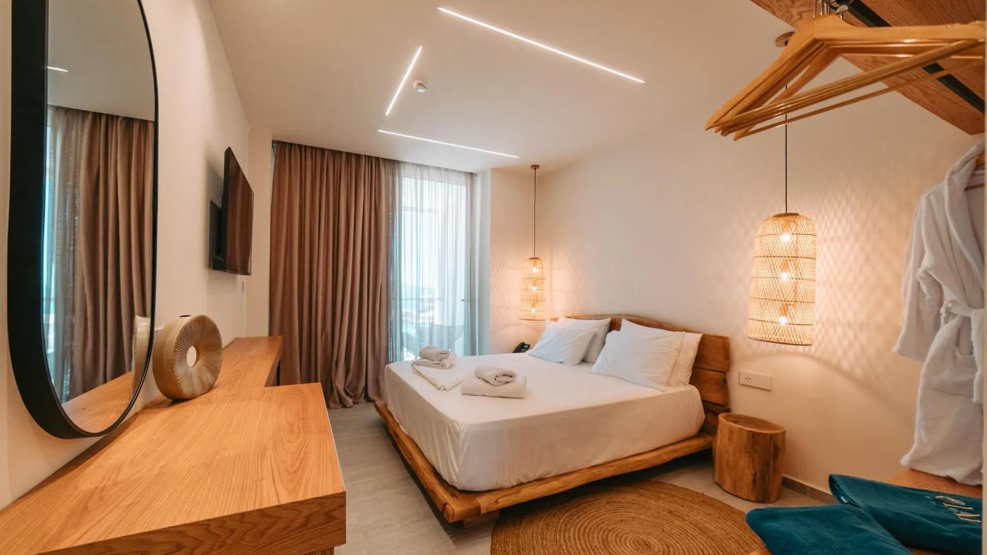 Elar Hotel Sarandë 4*,
