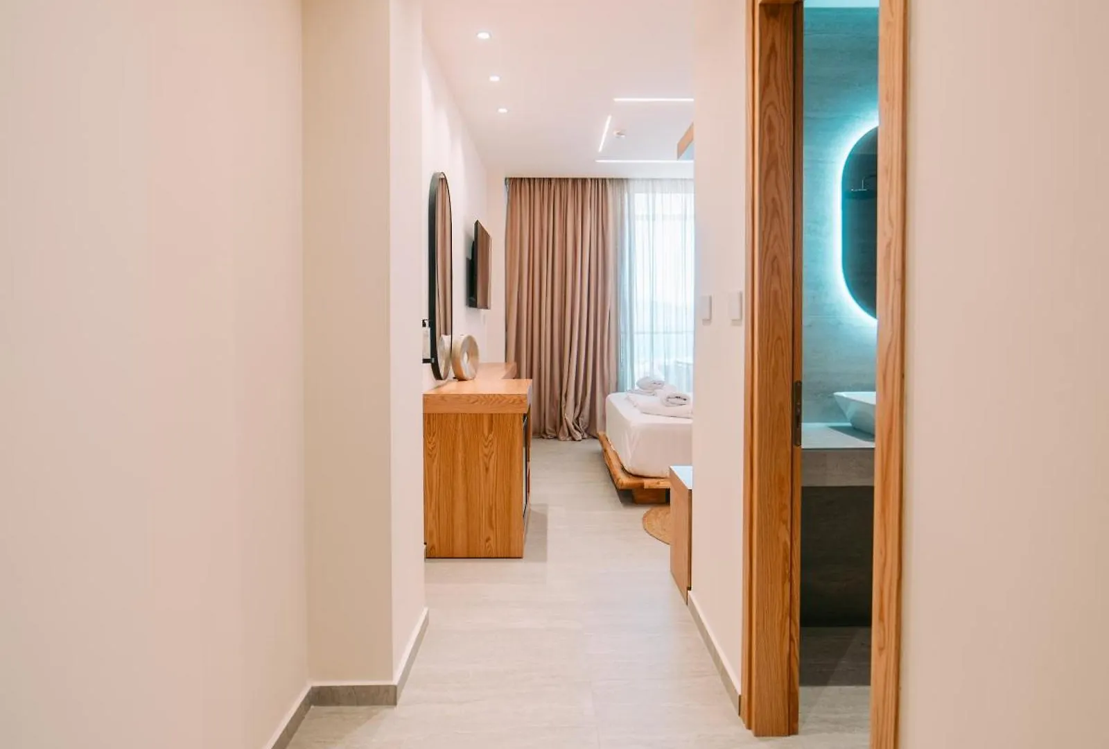 Elar Hotel Sarandë 4*,